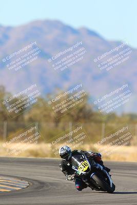 media/Jan-10-2025-CVMA Friday Practice (Fri) [[489e0da257]]/Group 4 and Trackday/Session 5 (Turn 7)/